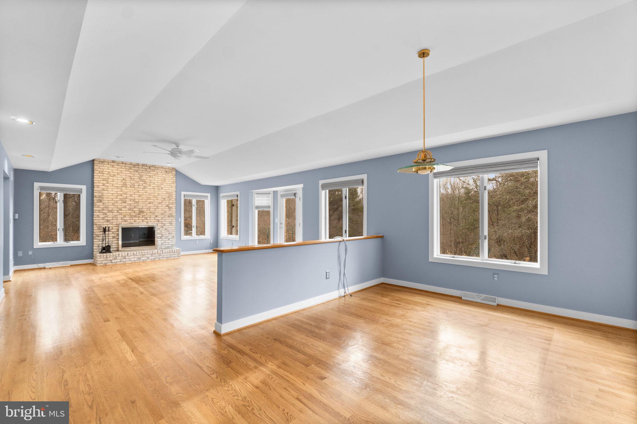 WOODSTOCK RIDGE ESTATES - Residential