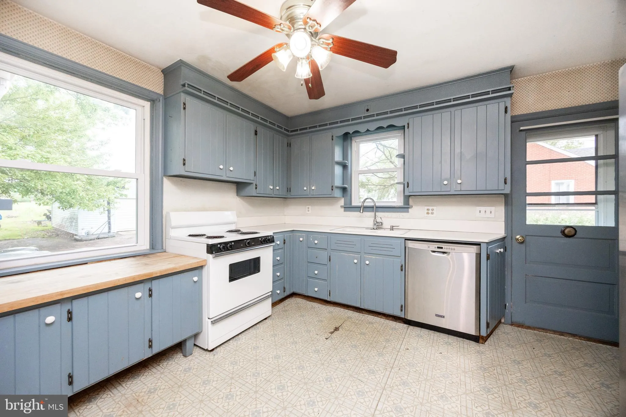 Souderton, Pennsylvania 18964, United States, 4 Bedrooms Bedrooms, ,2 BathroomsBathrooms,Residential,Coming Soon,149655