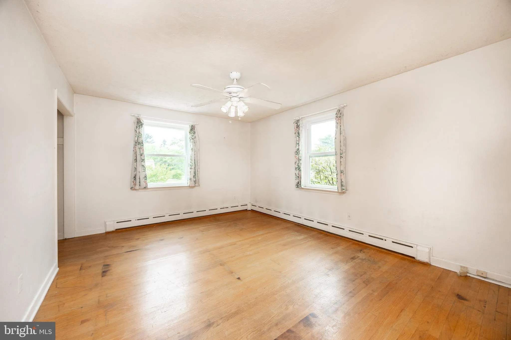 Souderton, Pennsylvania 18964, United States, 4 Bedrooms Bedrooms, ,2 BathroomsBathrooms,Residential,Coming Soon,149655