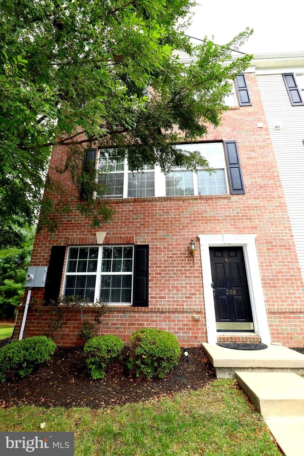 Photo of 208 Brandywine Drive, WILLIAMSTOWN, NJ 08094 (MLS # NJGL2065334)