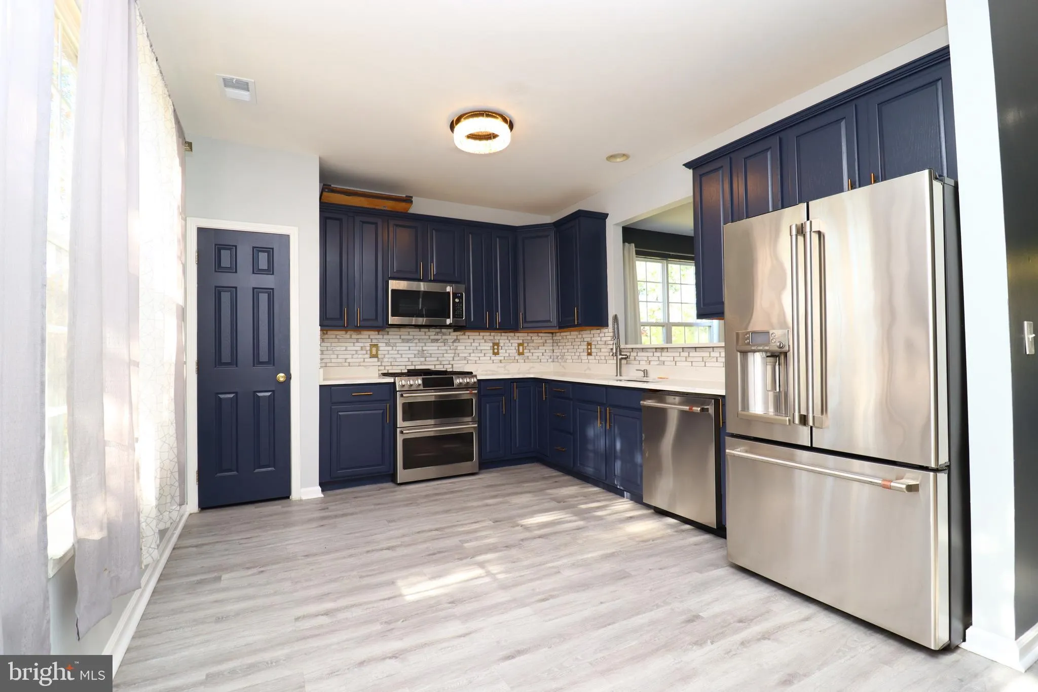 Williamstown, New Jersey 08094, United States, 3 Bedrooms Bedrooms, ,4 BathroomsBathrooms,Residential,Active,234176