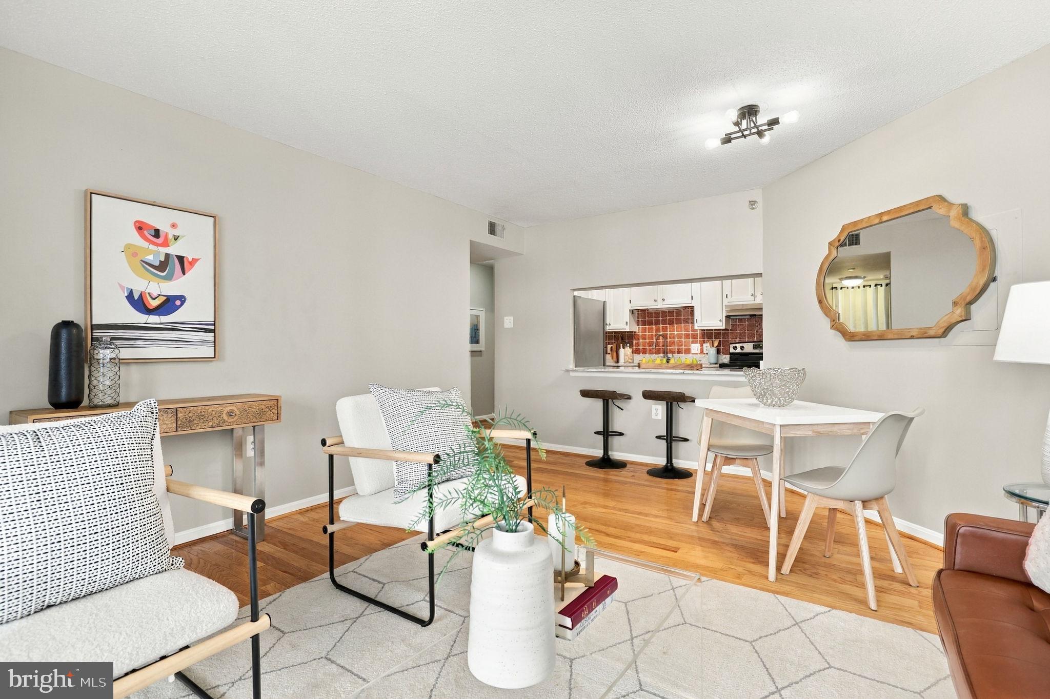 1301 N COURTHOUSE ROAD 1114