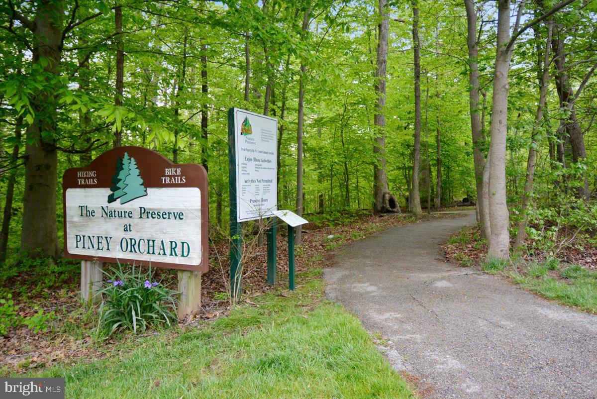 PINEY ORCHARD - Residential