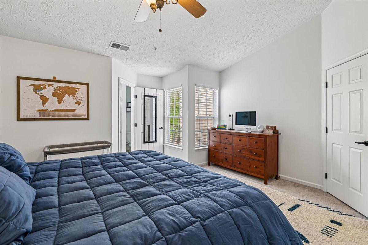 PINEY ORCHARD - Residential