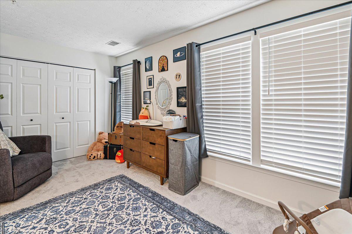 PINEY ORCHARD - Residential