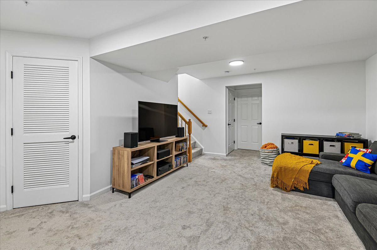 PINEY ORCHARD - Residential