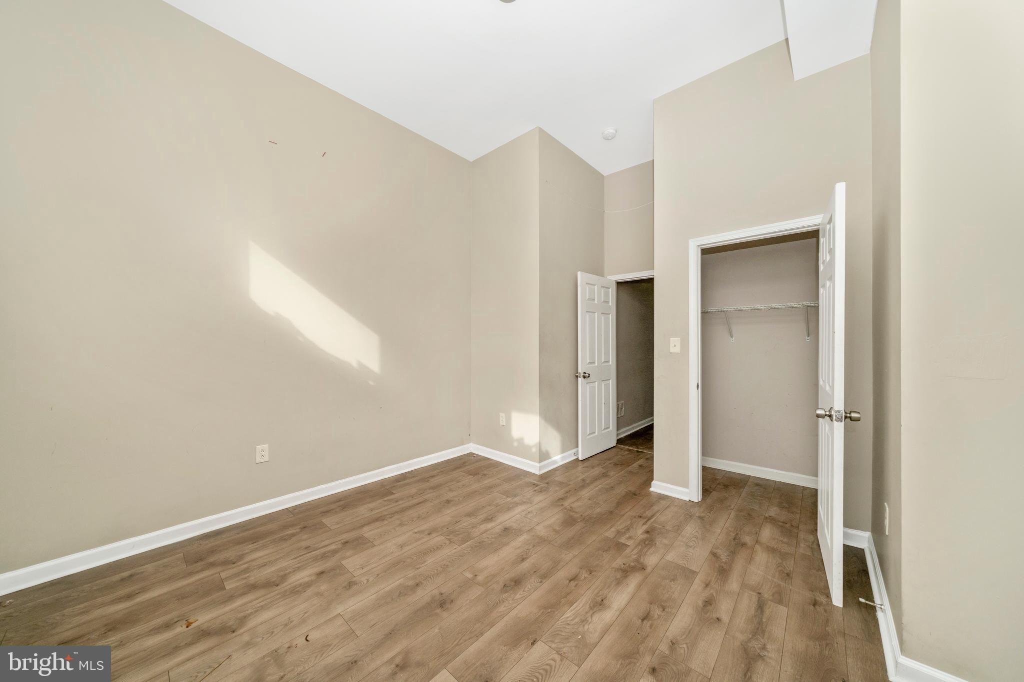 HARLEM PARK - Residential Income