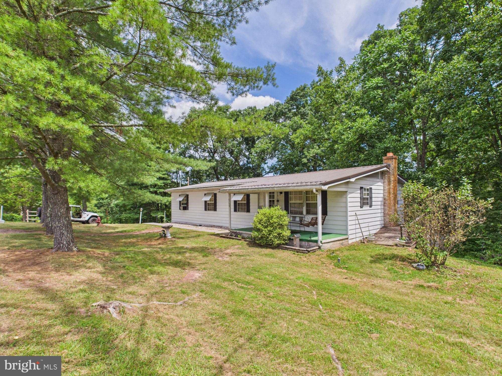 6739 MARTINSBURG ROAD