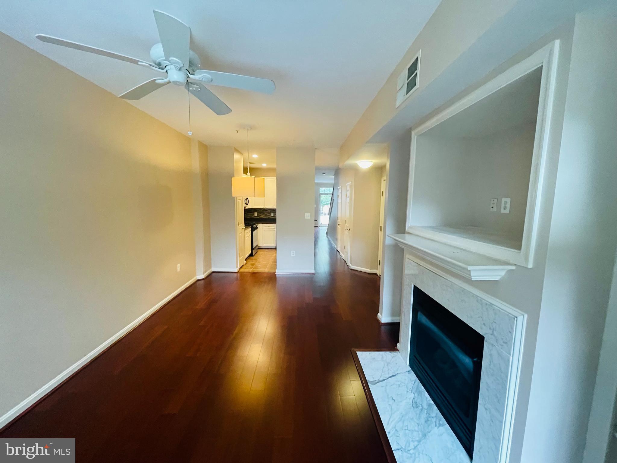 WESTBRIAR PLAZA - Residential Lease