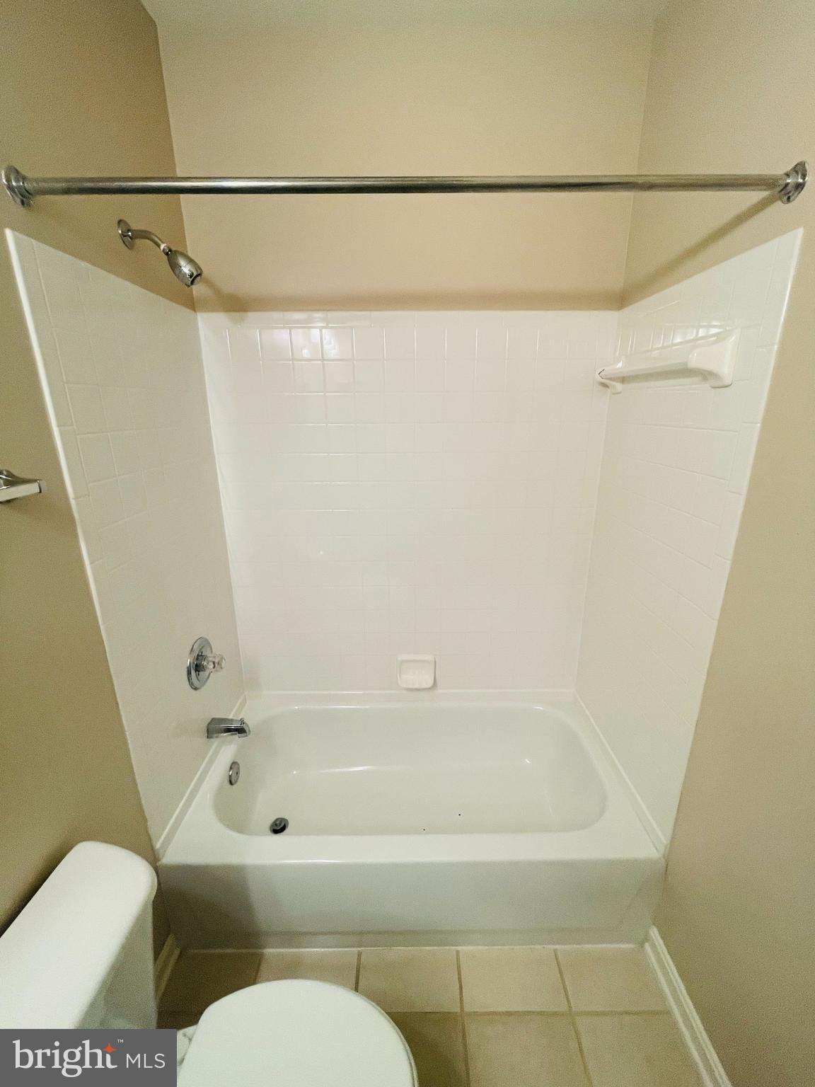 WESTBRIAR PLAZA - Residential Lease