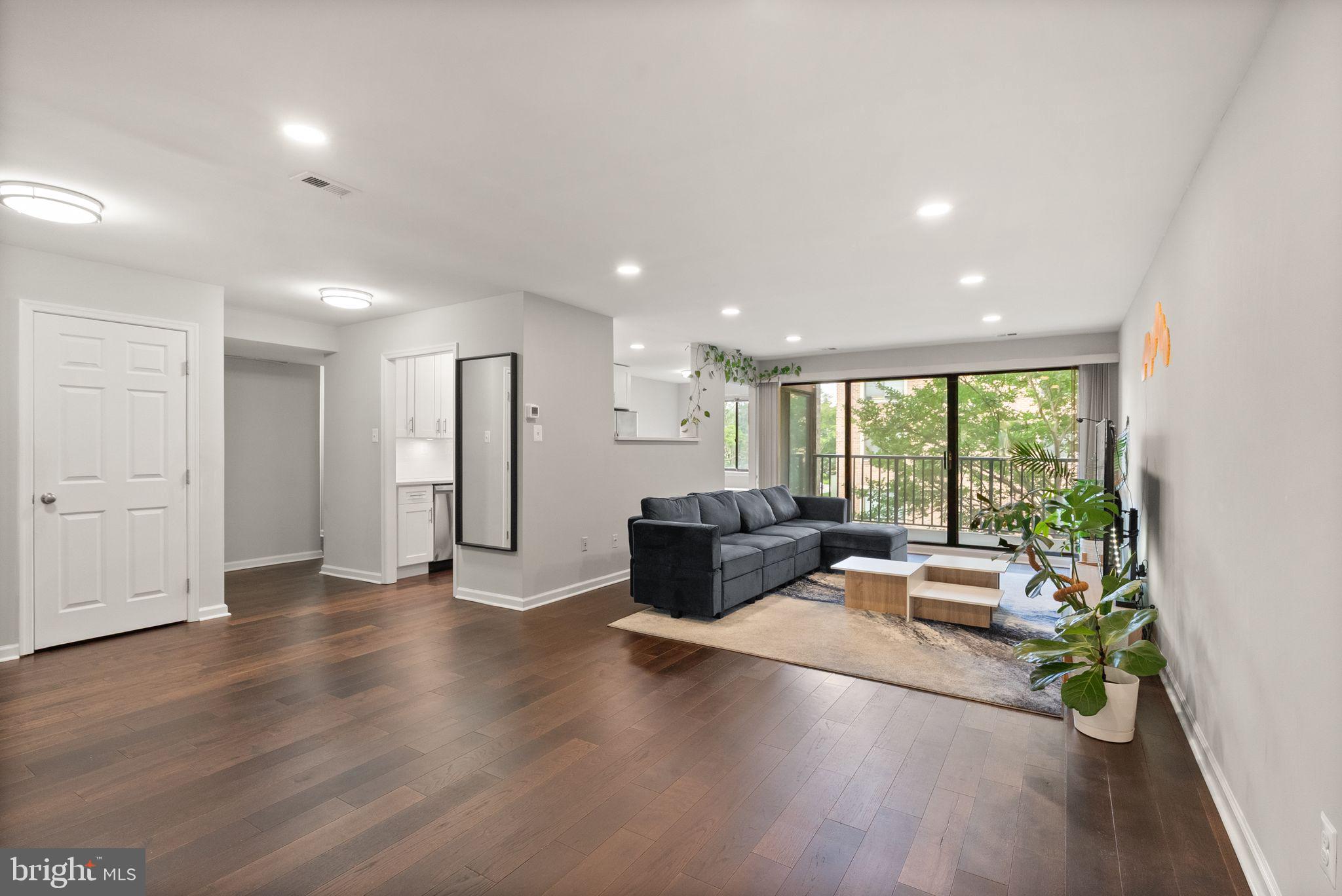 3031 BORGE STREET 205