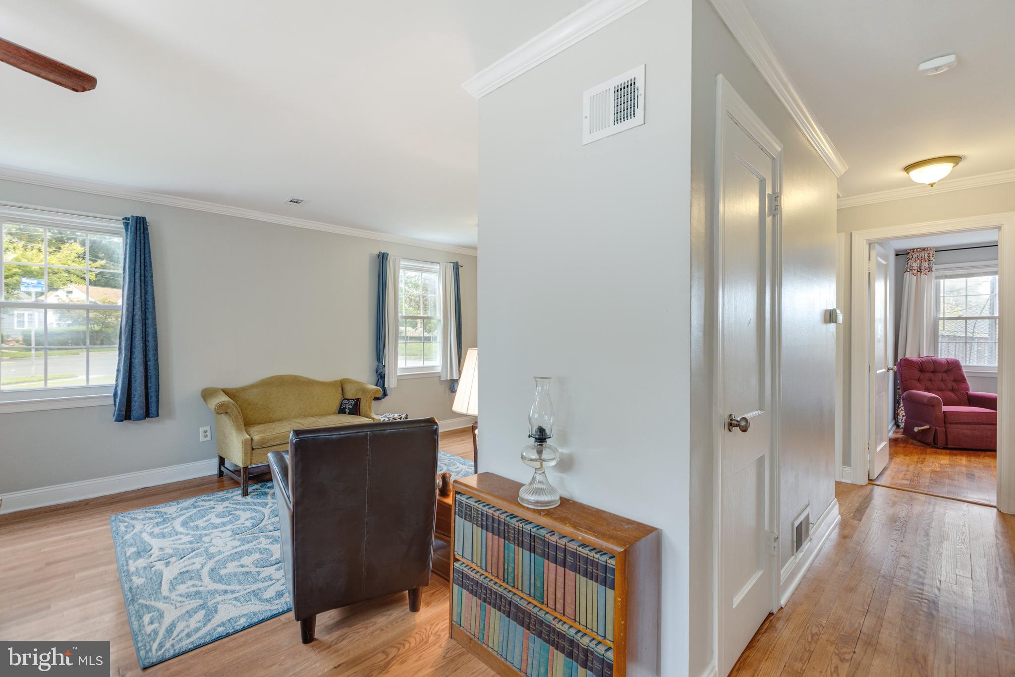 WEST LAWN - Residential