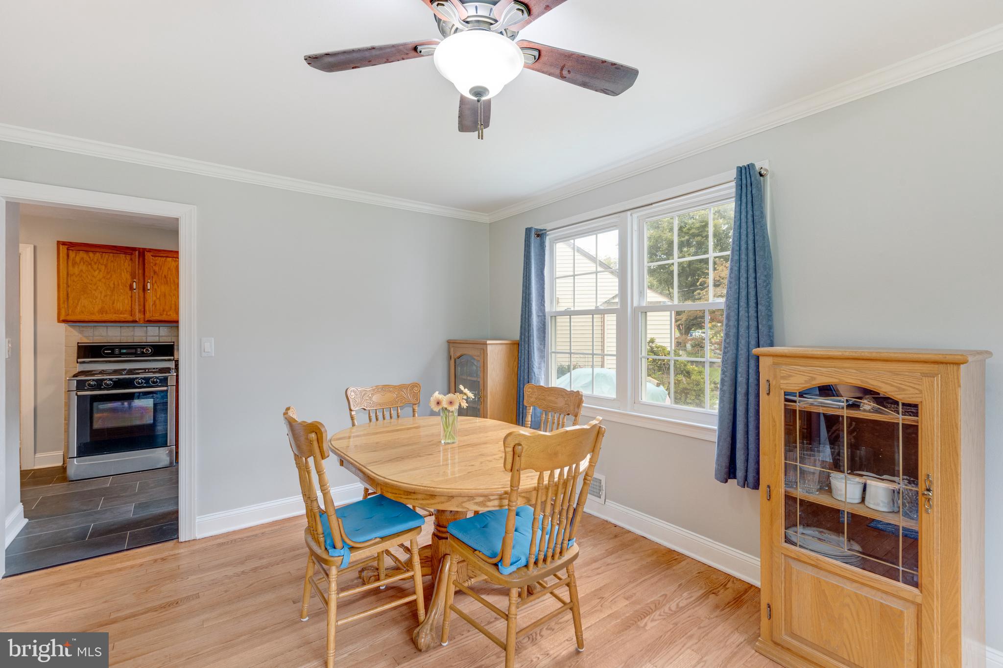 WEST LAWN - Residential