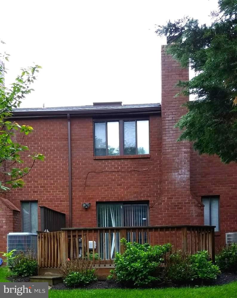 SLADE VILLAGE - Residential