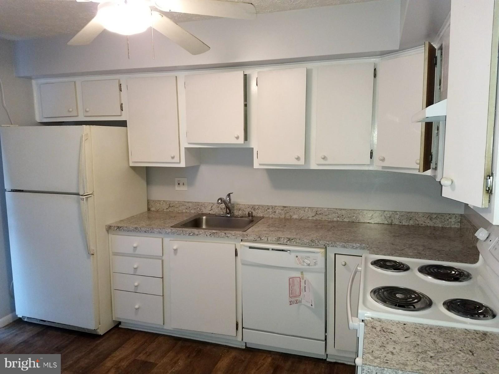 SLADE VILLAGE - Residential