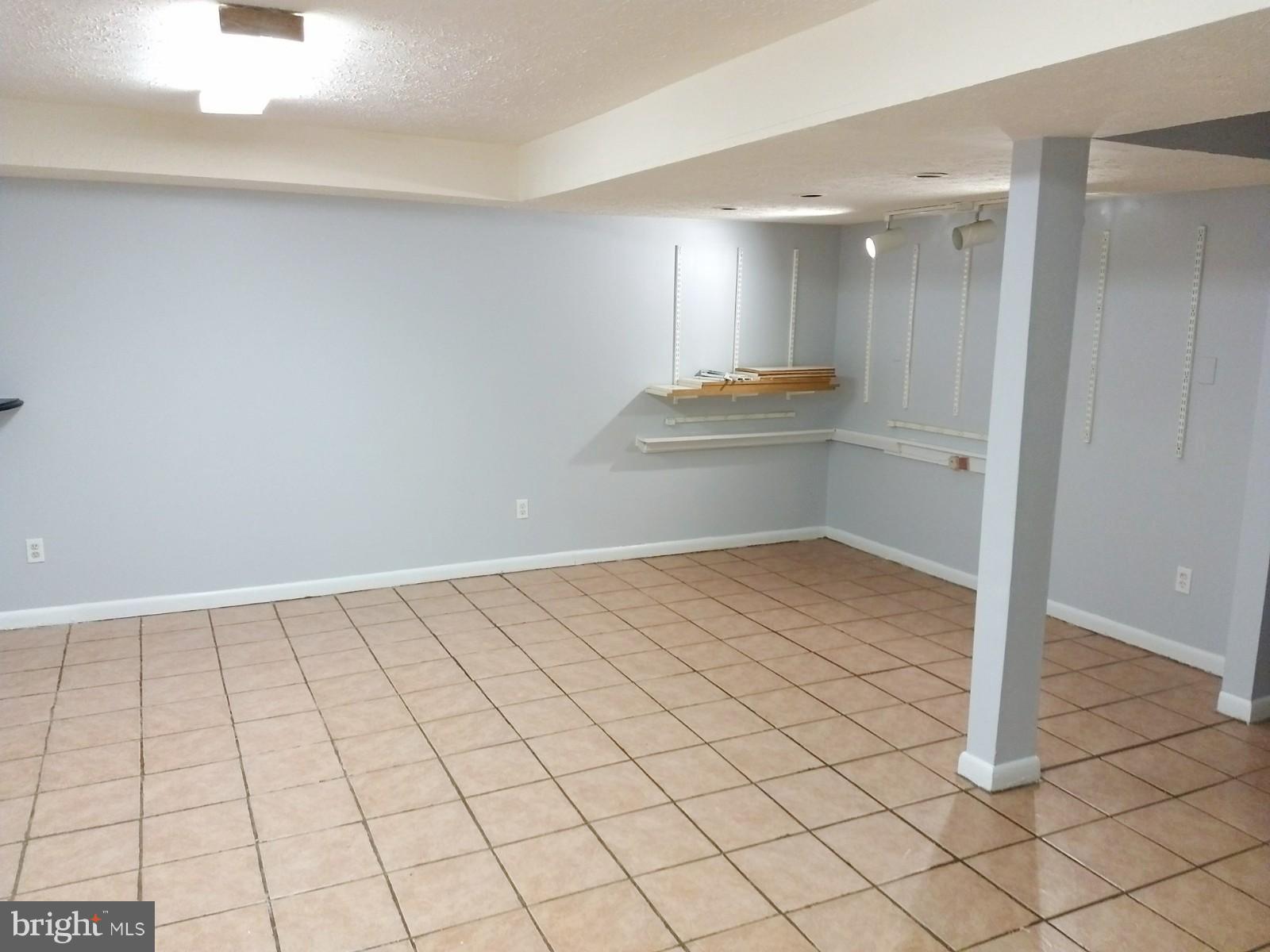 SLADE VILLAGE - Residential