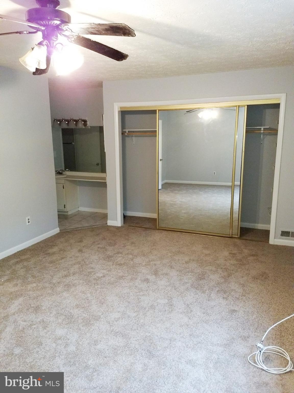 SLADE VILLAGE - Residential