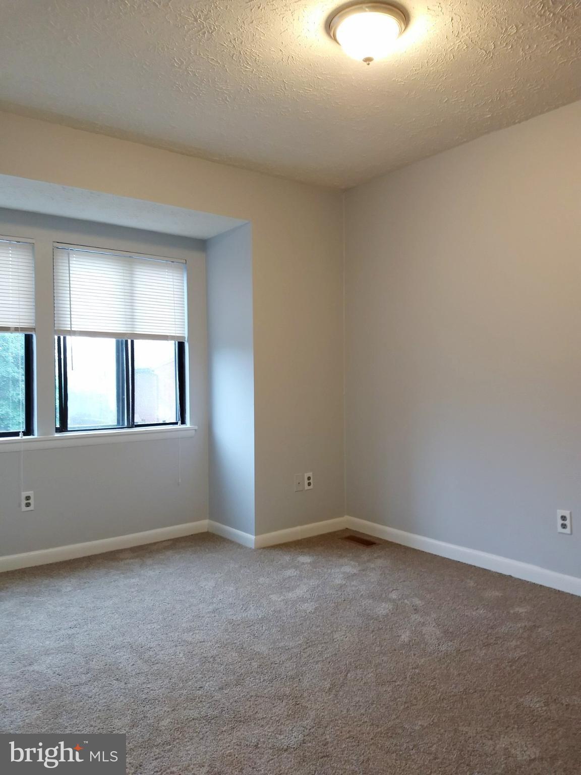 SLADE VILLAGE - Residential