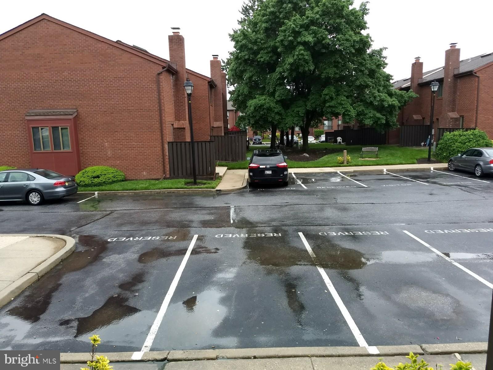 SLADE VILLAGE - Residential