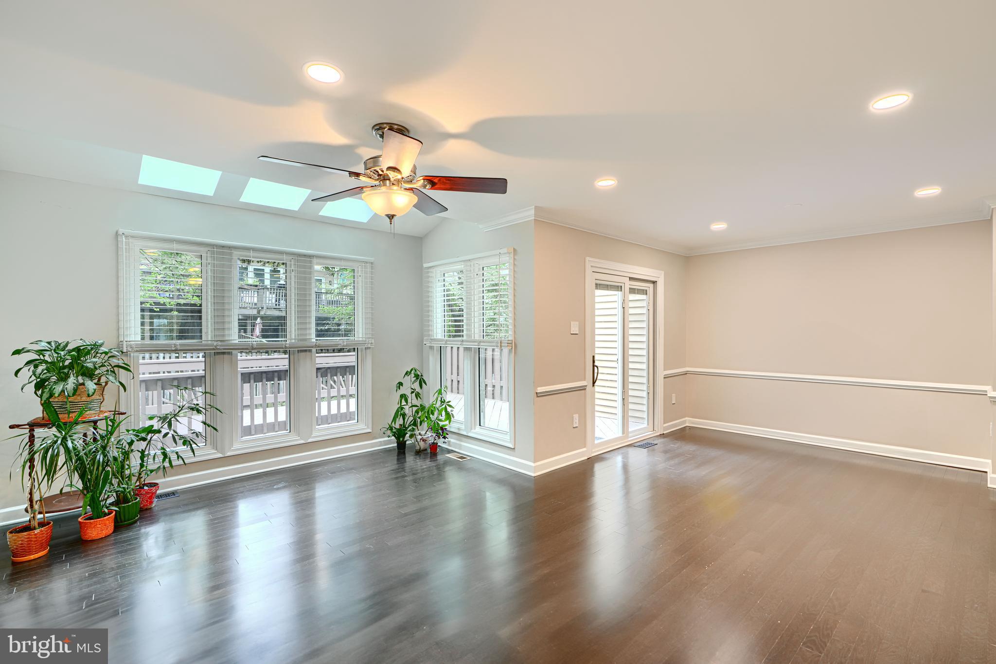 BROADVIEW - Residential