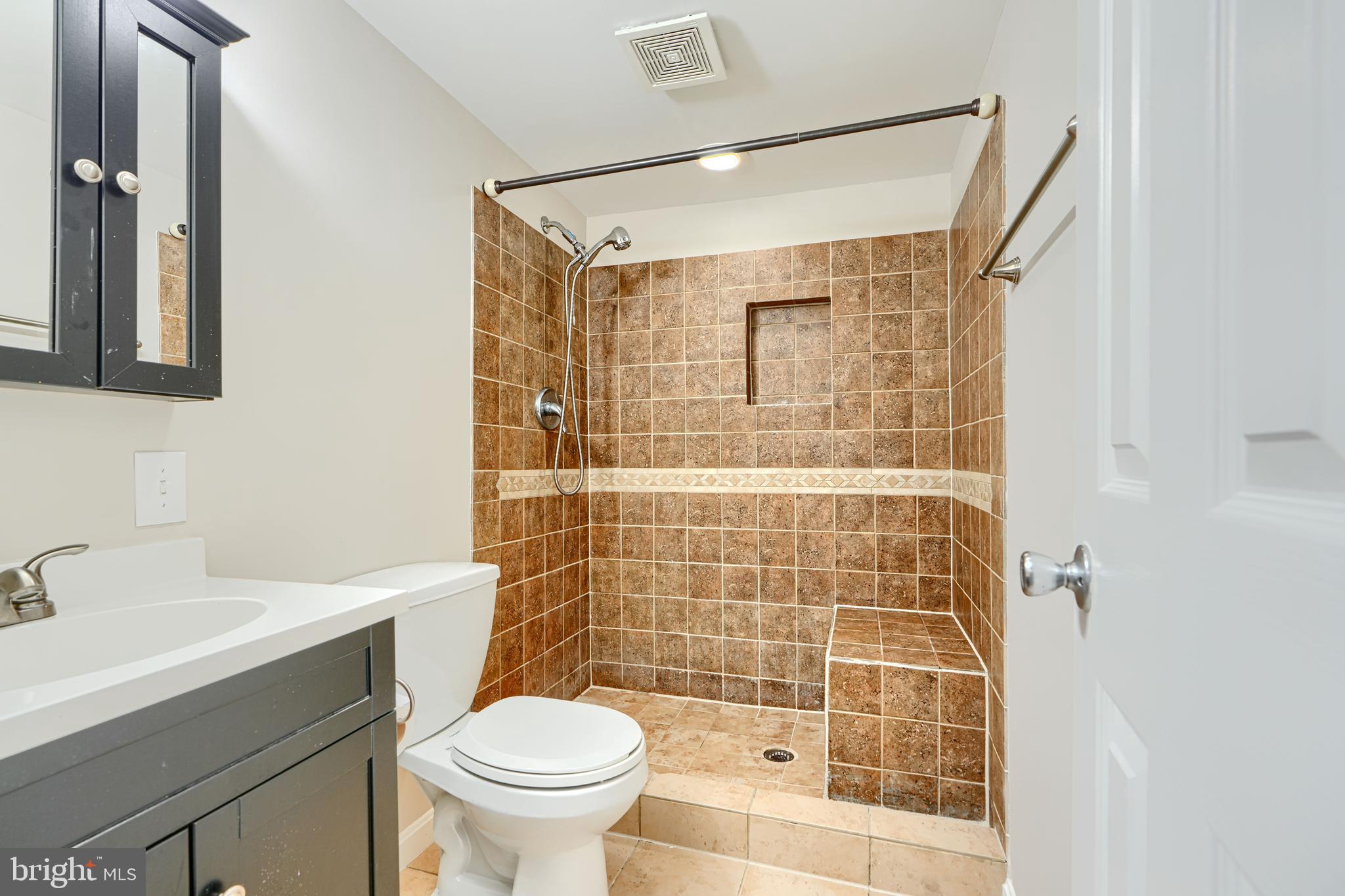 BROADVIEW - Residential