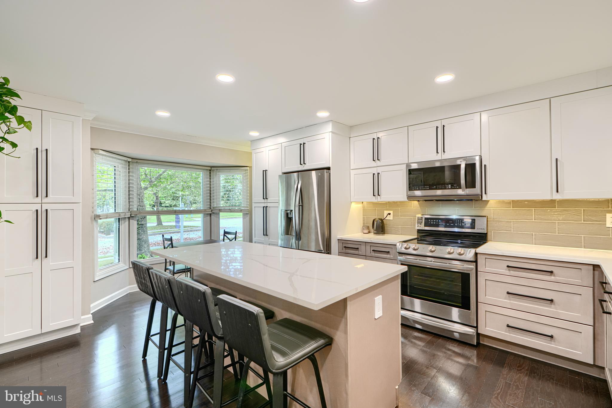 BROADVIEW - Residential