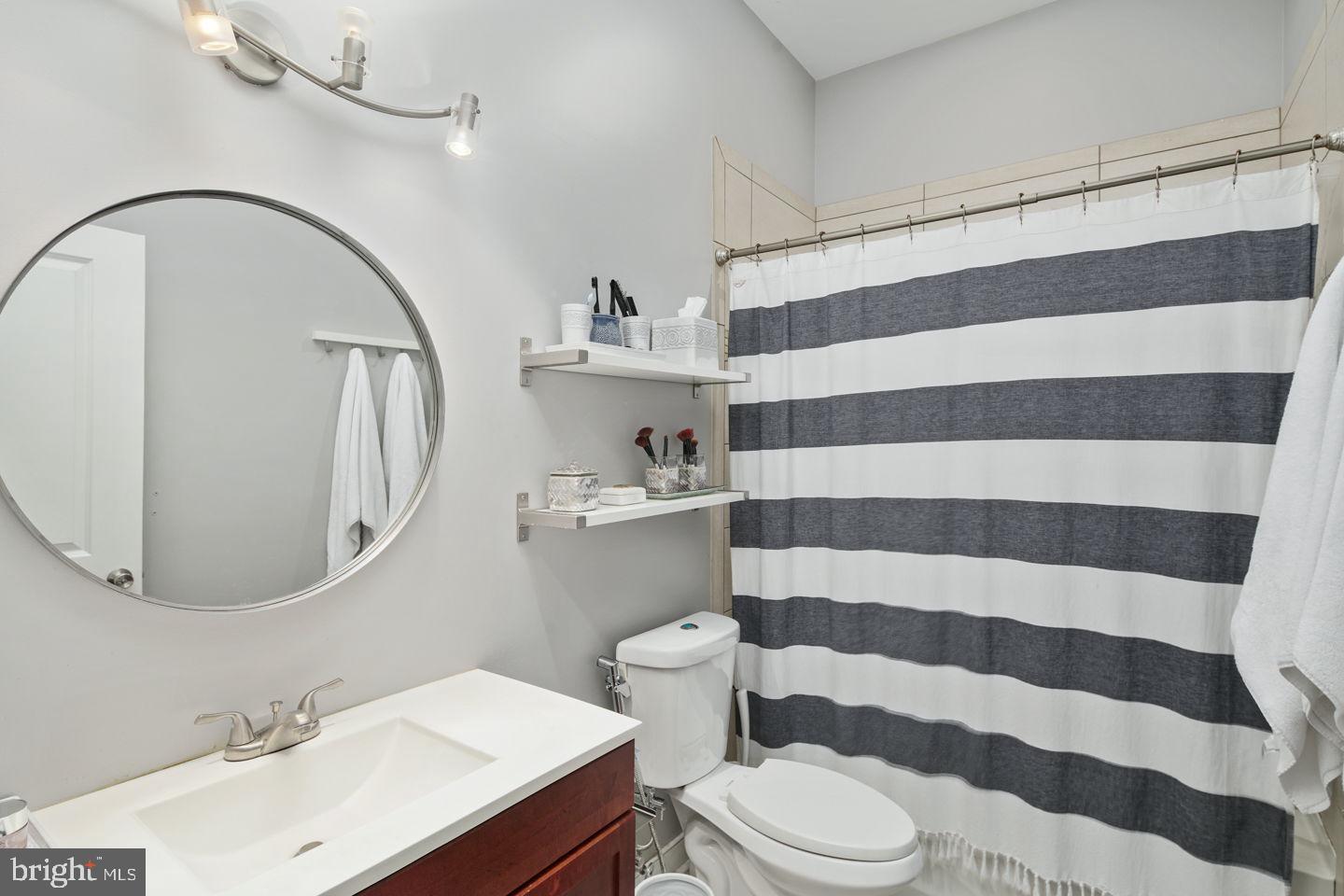 FAIRMOUNT - Residential
