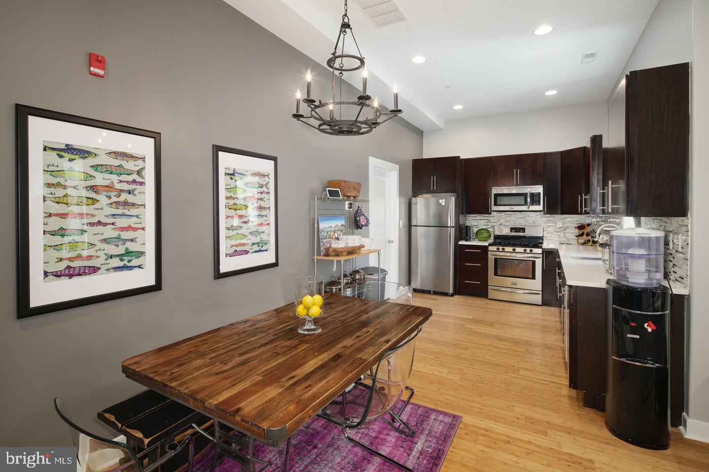 FAIRMOUNT - Residential