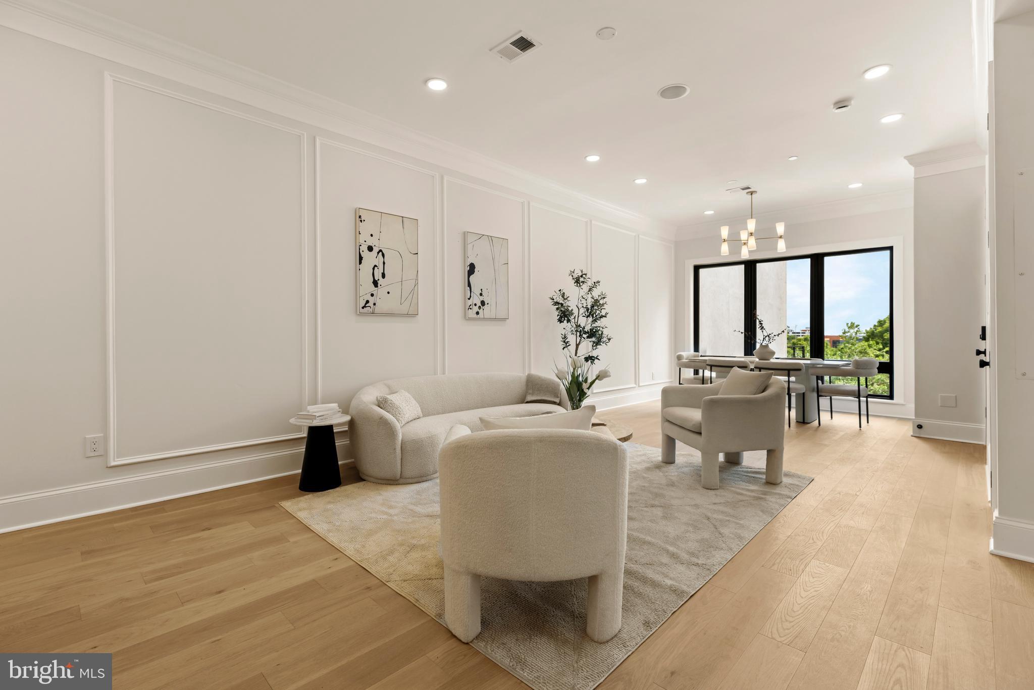 733 EUCLID STREET NW 204