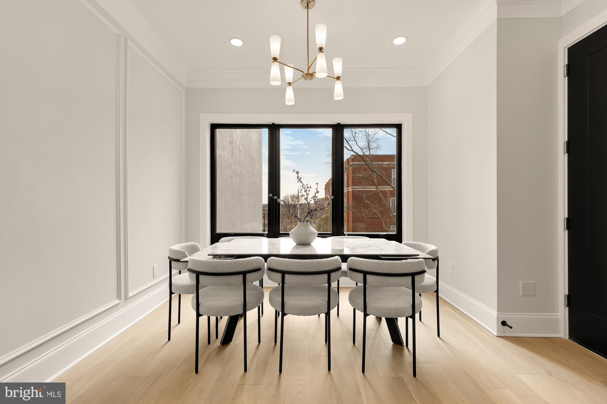 733 EUCLID STREET NW 204