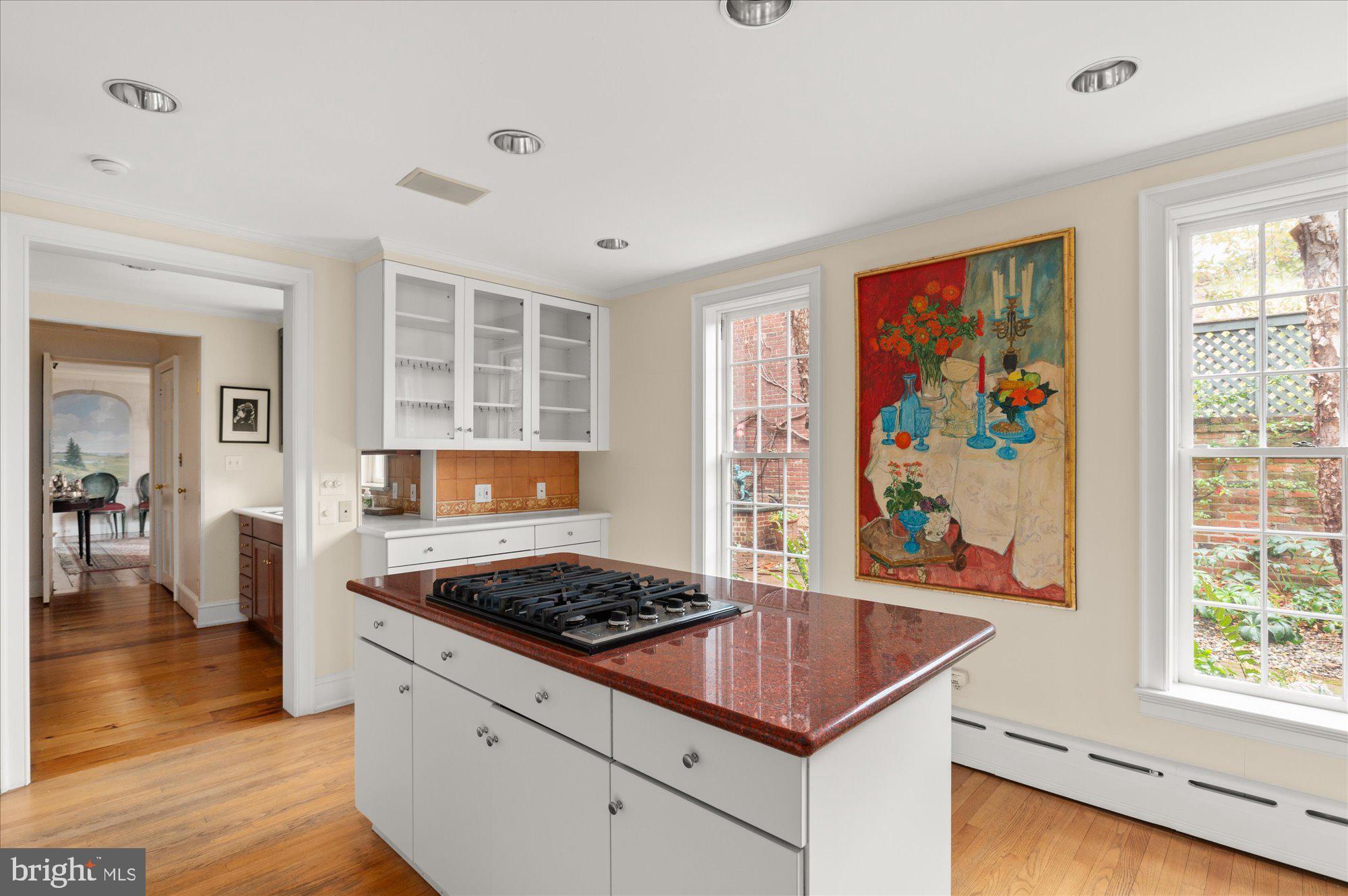 GEORGETOWN - Residential