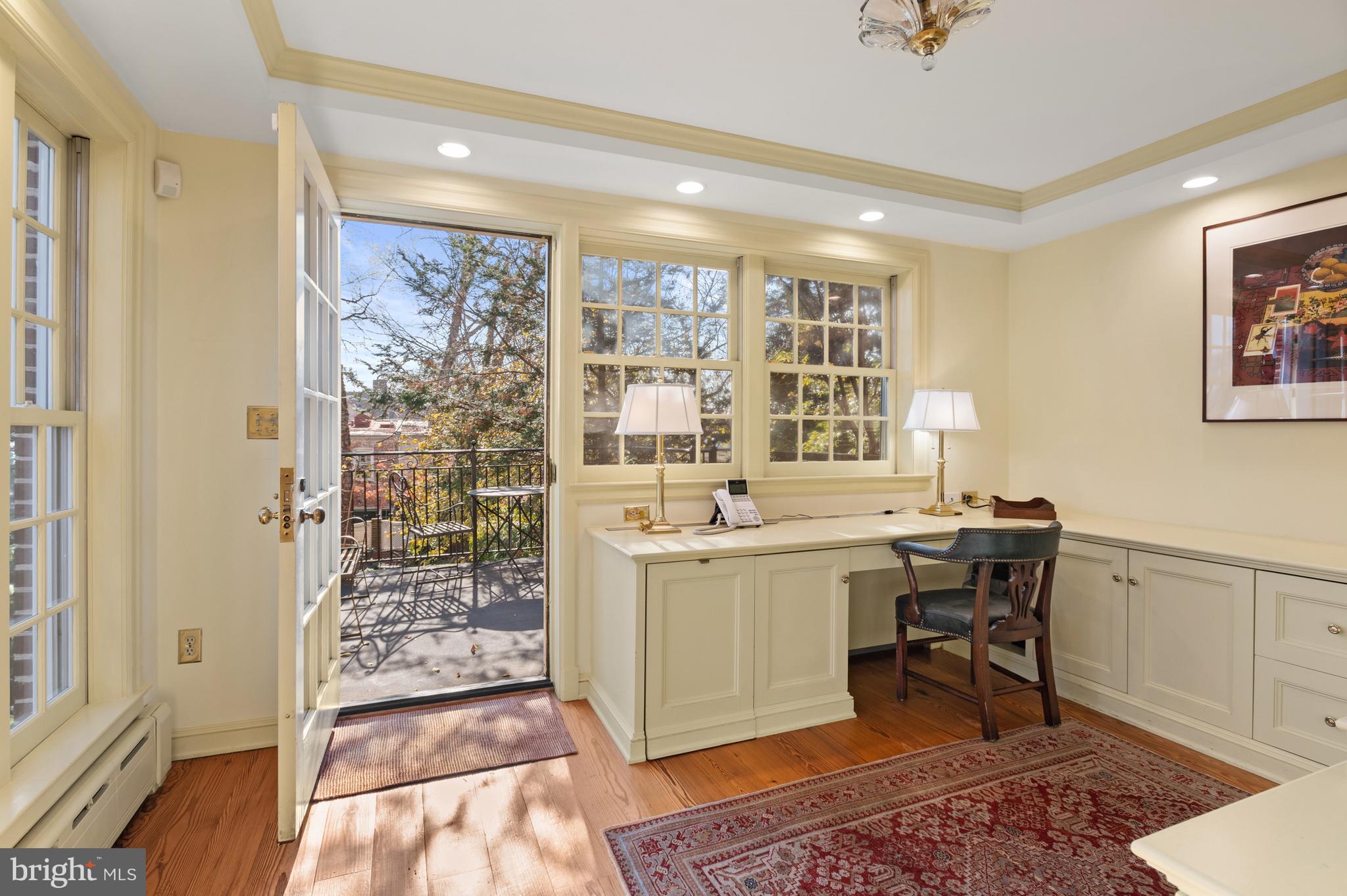 GEORGETOWN - Residential