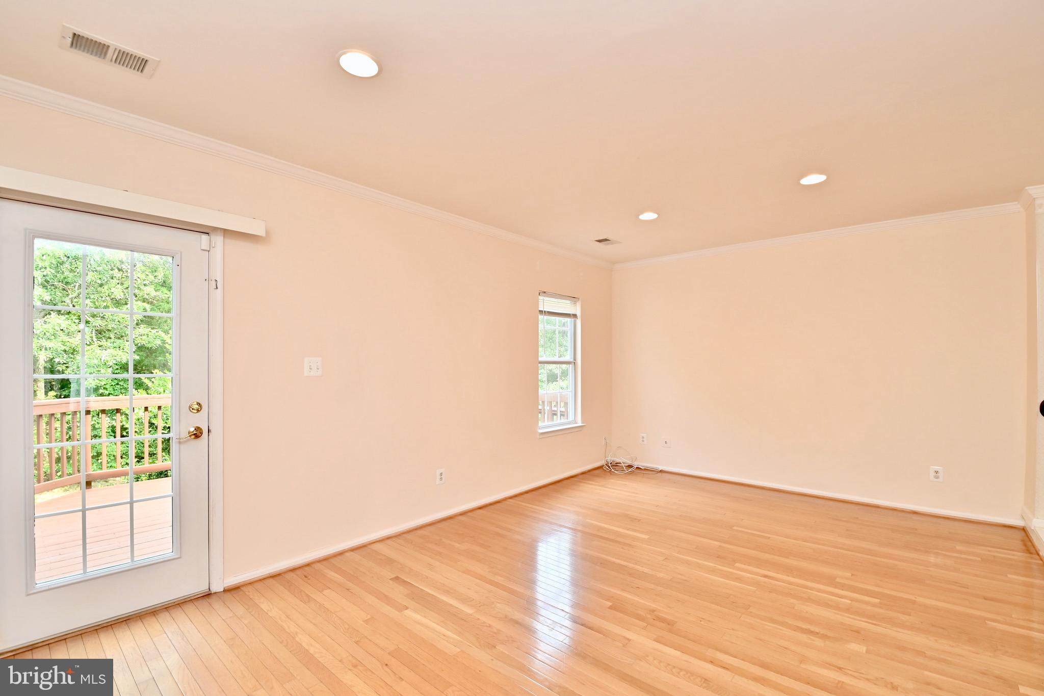 VILLAGE OF MOUNT AIR - Residential Lease