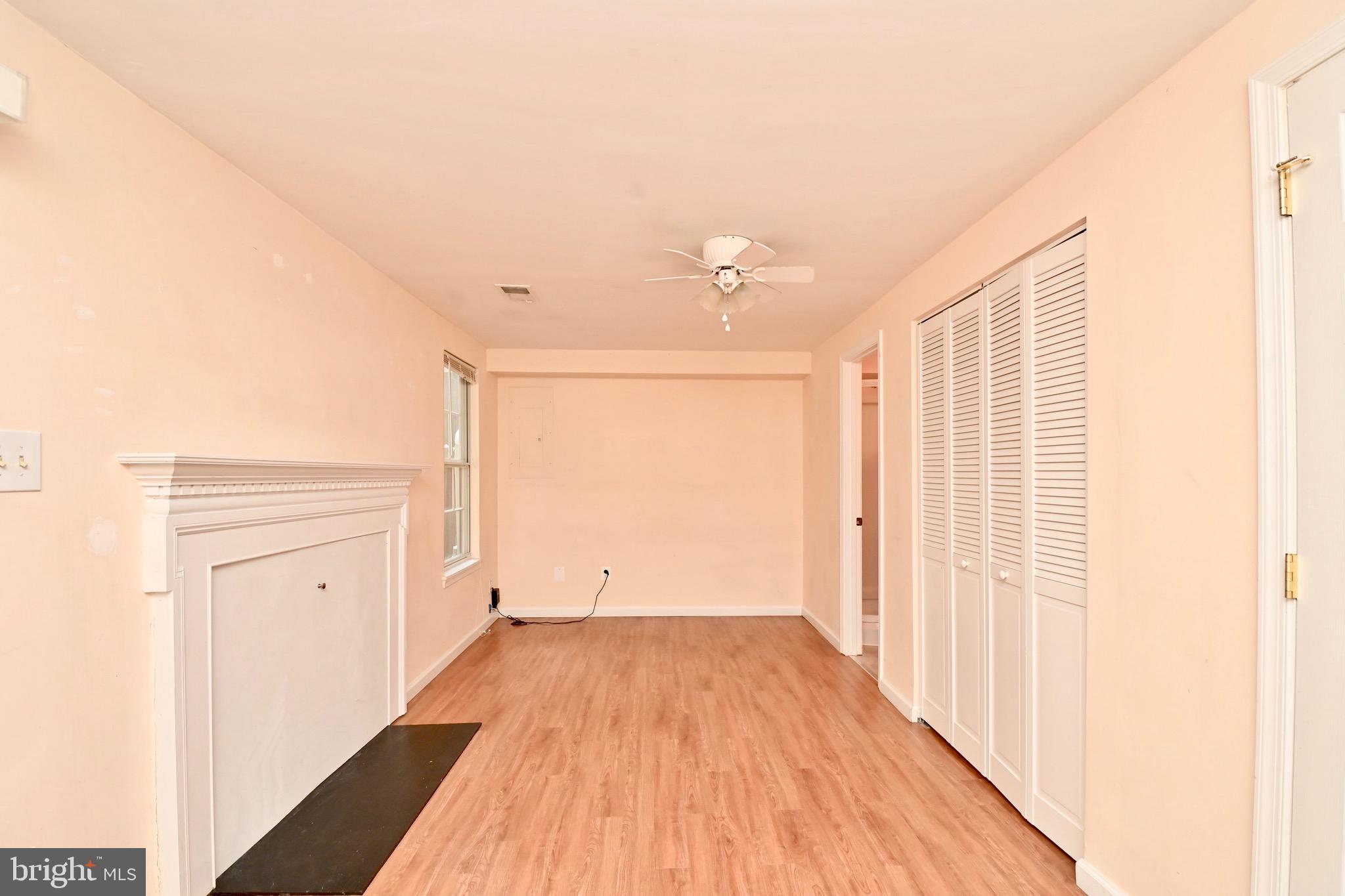 VILLAGE OF MOUNT AIR - Residential Lease