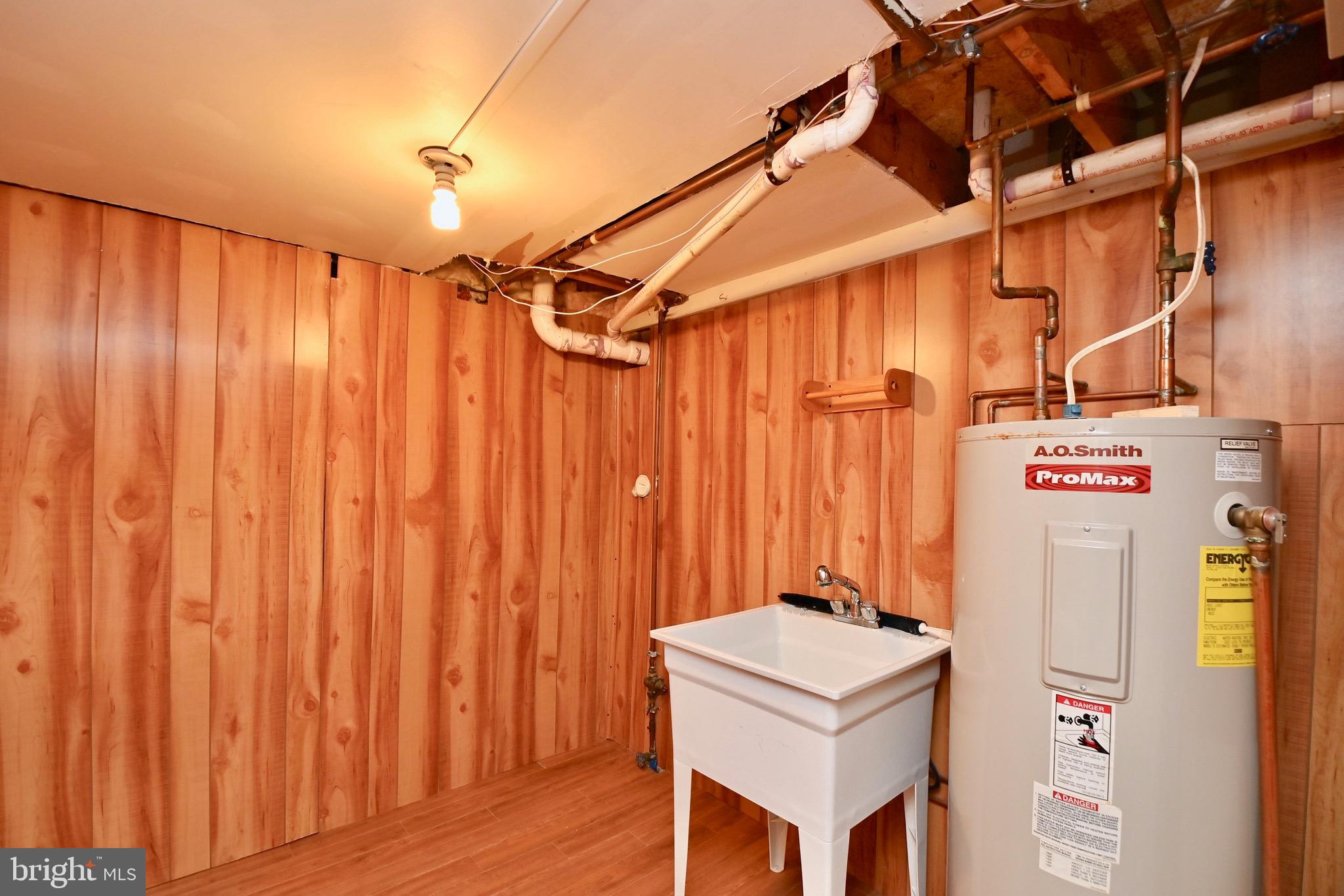 VILLAGE OF MOUNT AIR - Residential Lease