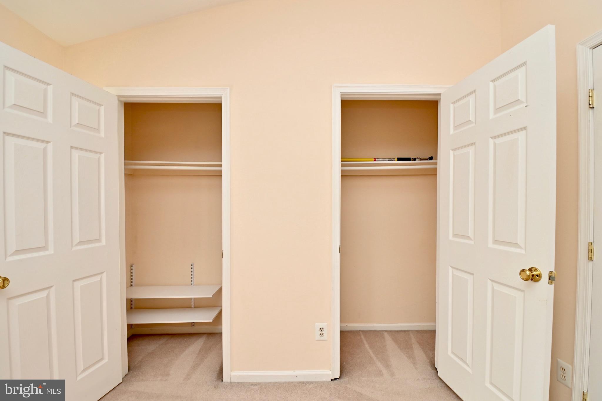 VILLAGE OF MOUNT AIR - Residential Lease