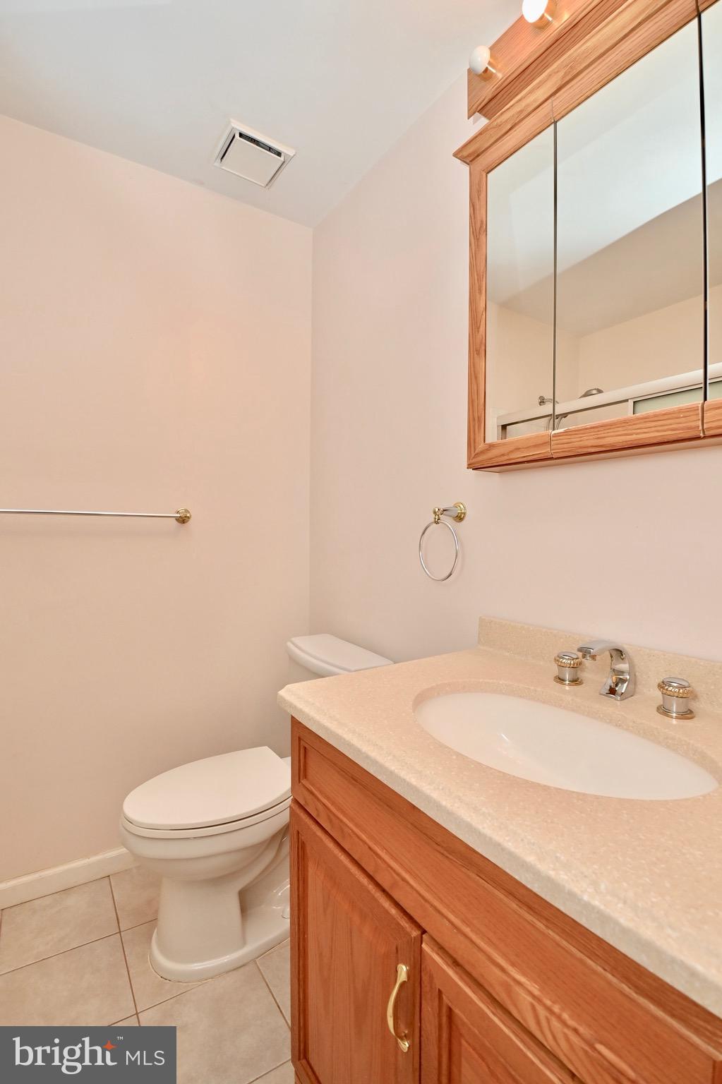 VILLAGE OF MOUNT AIR - Residential Lease