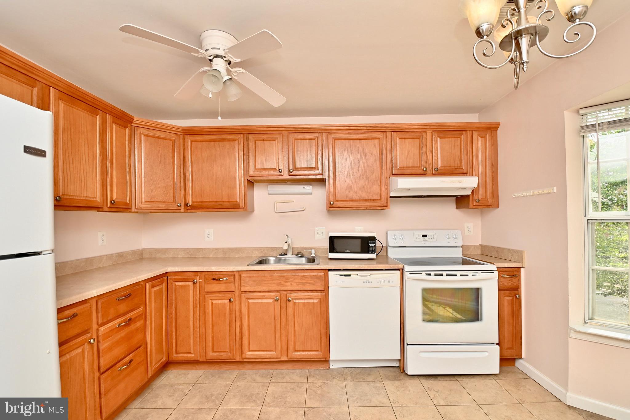 VILLAGE OF MOUNT AIR - Residential Lease