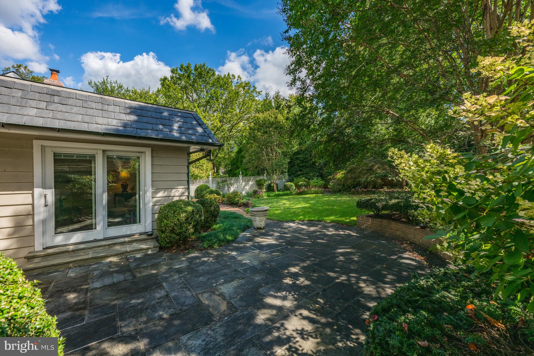 CHEVY CHASE VILLAGE - Residential