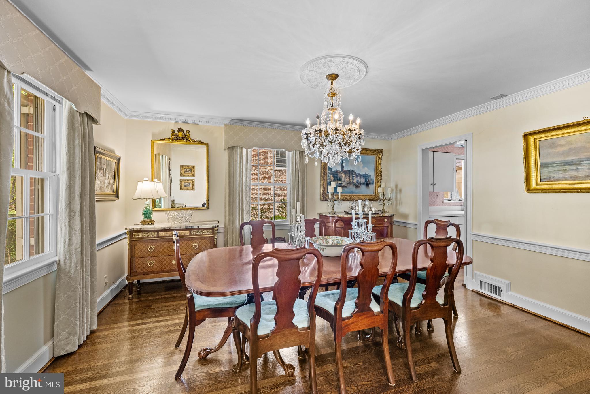 CHEVY CHASE VILLAGE - Residential