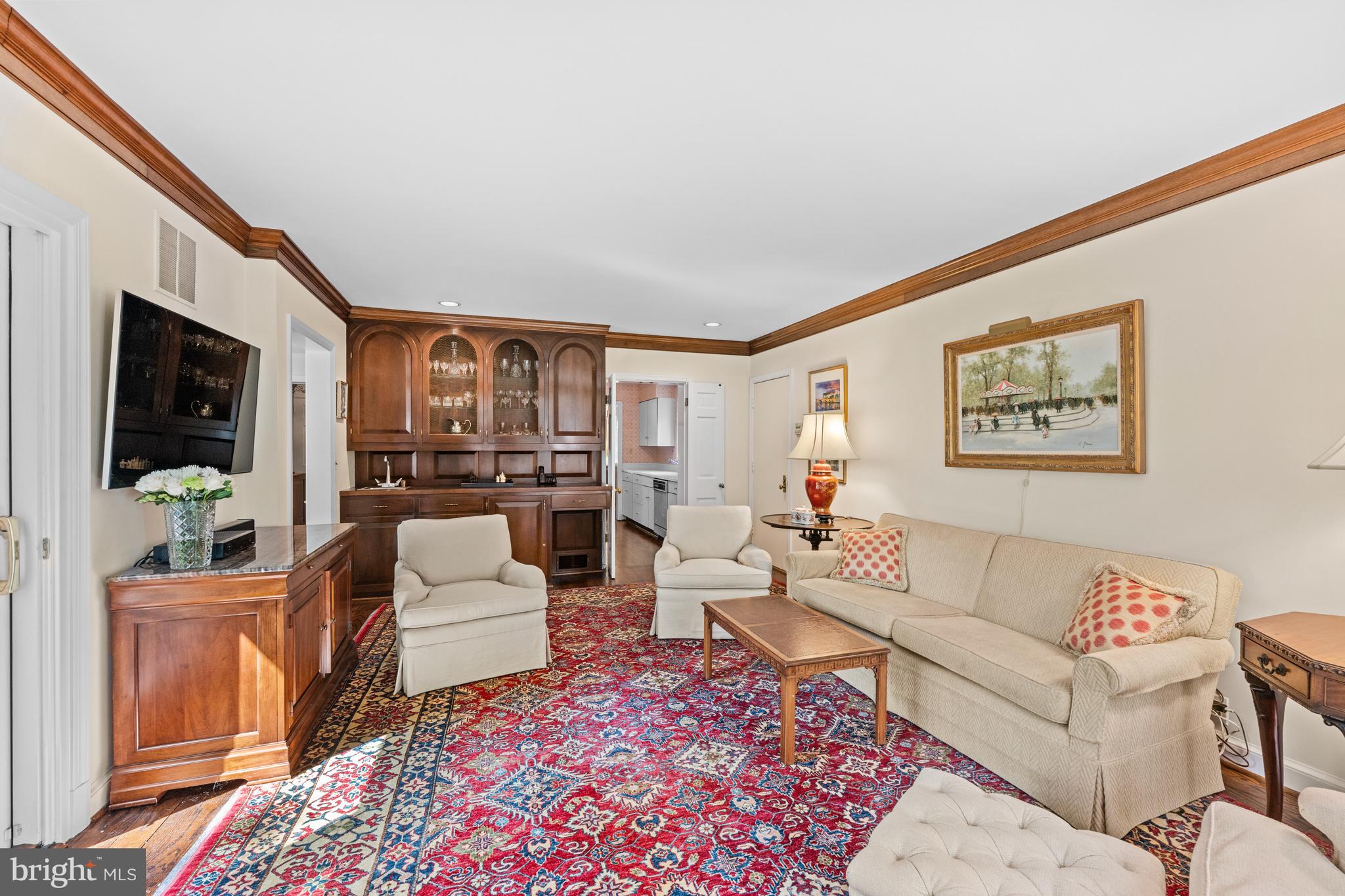 CHEVY CHASE VILLAGE - Residential