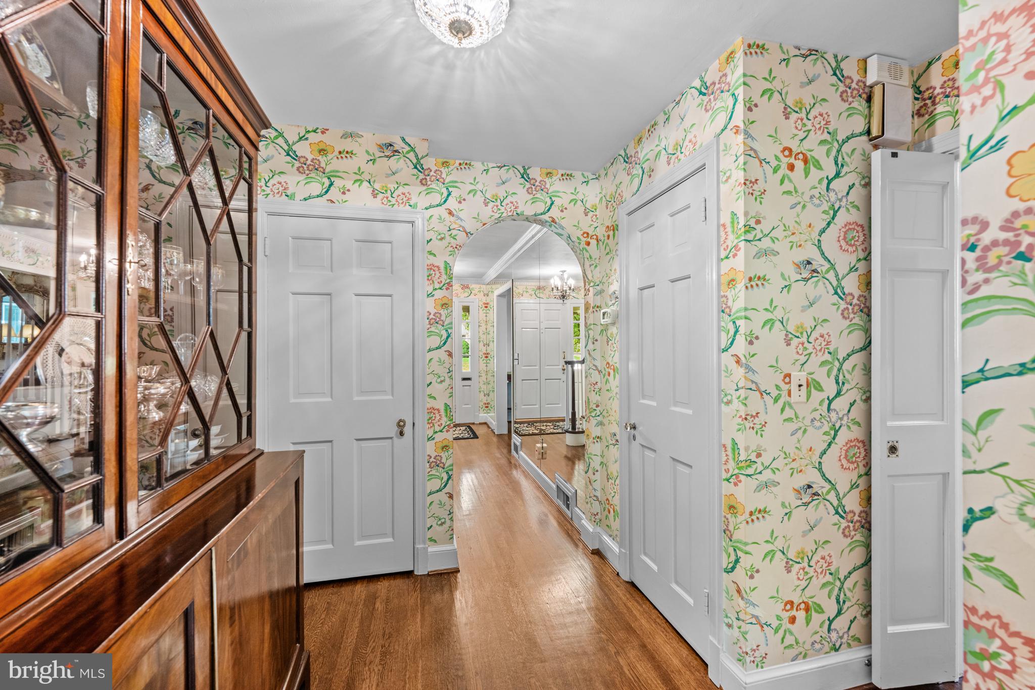 CHEVY CHASE VILLAGE - Residential