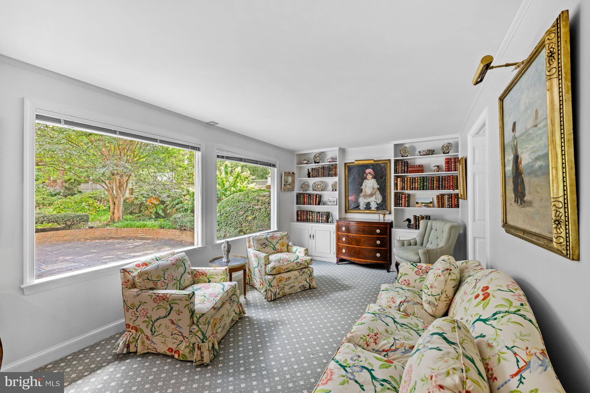 CHEVY CHASE VILLAGE - Residential