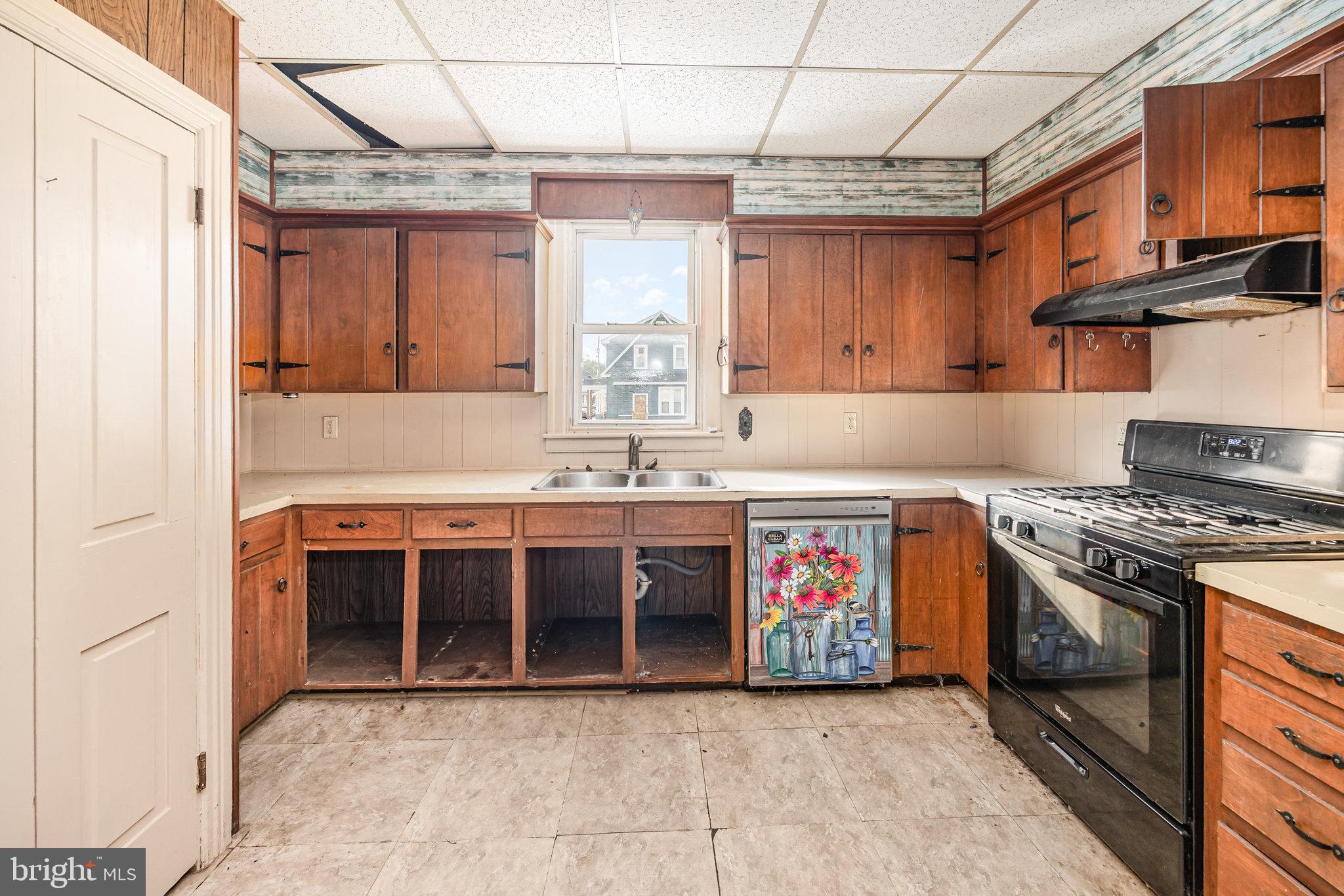 MIDDLETOWN - Residential