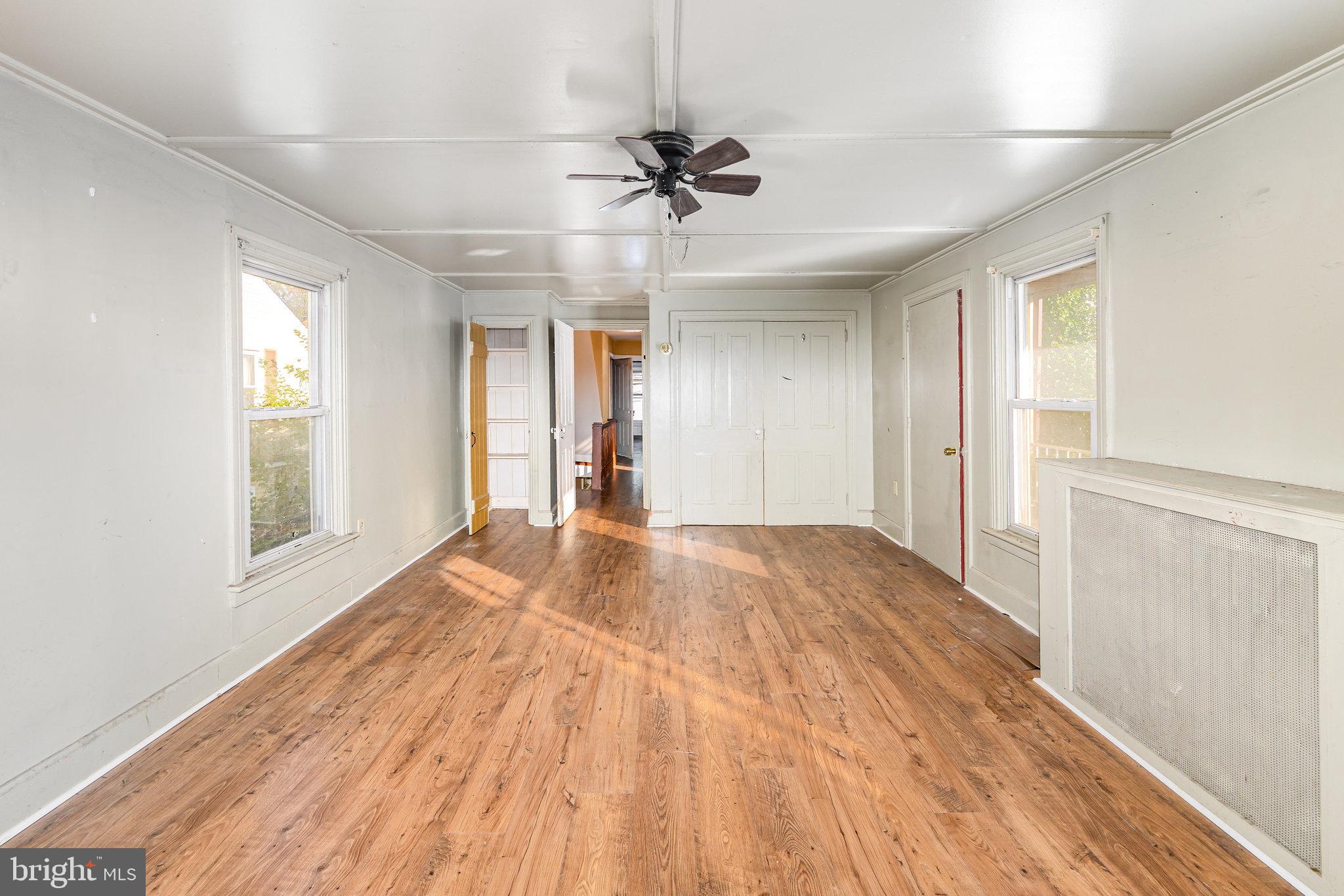 MIDDLETOWN - Residential