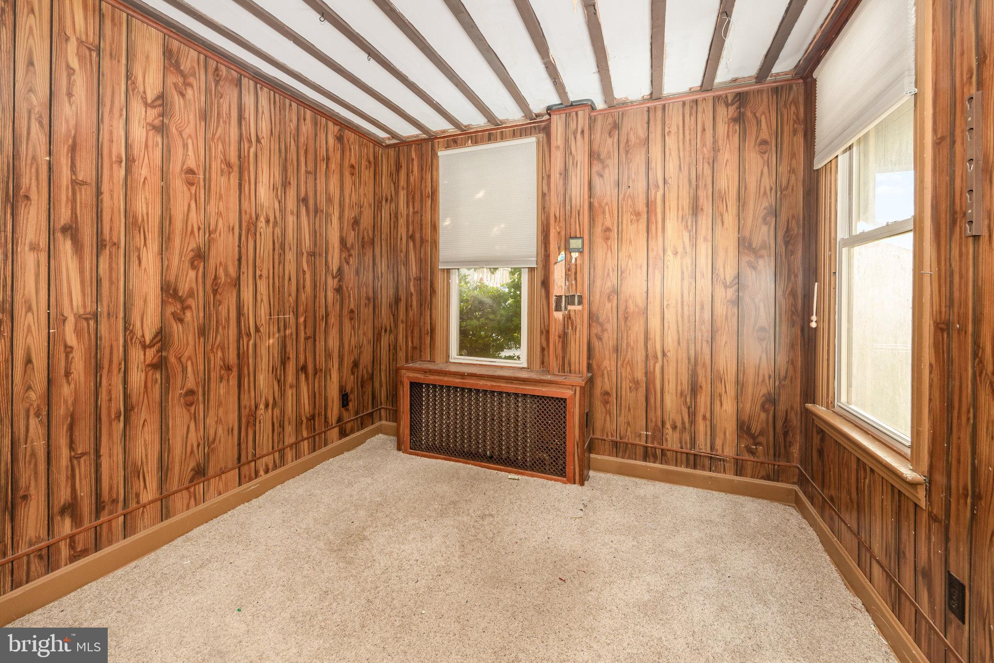 MIDDLETOWN - Residential