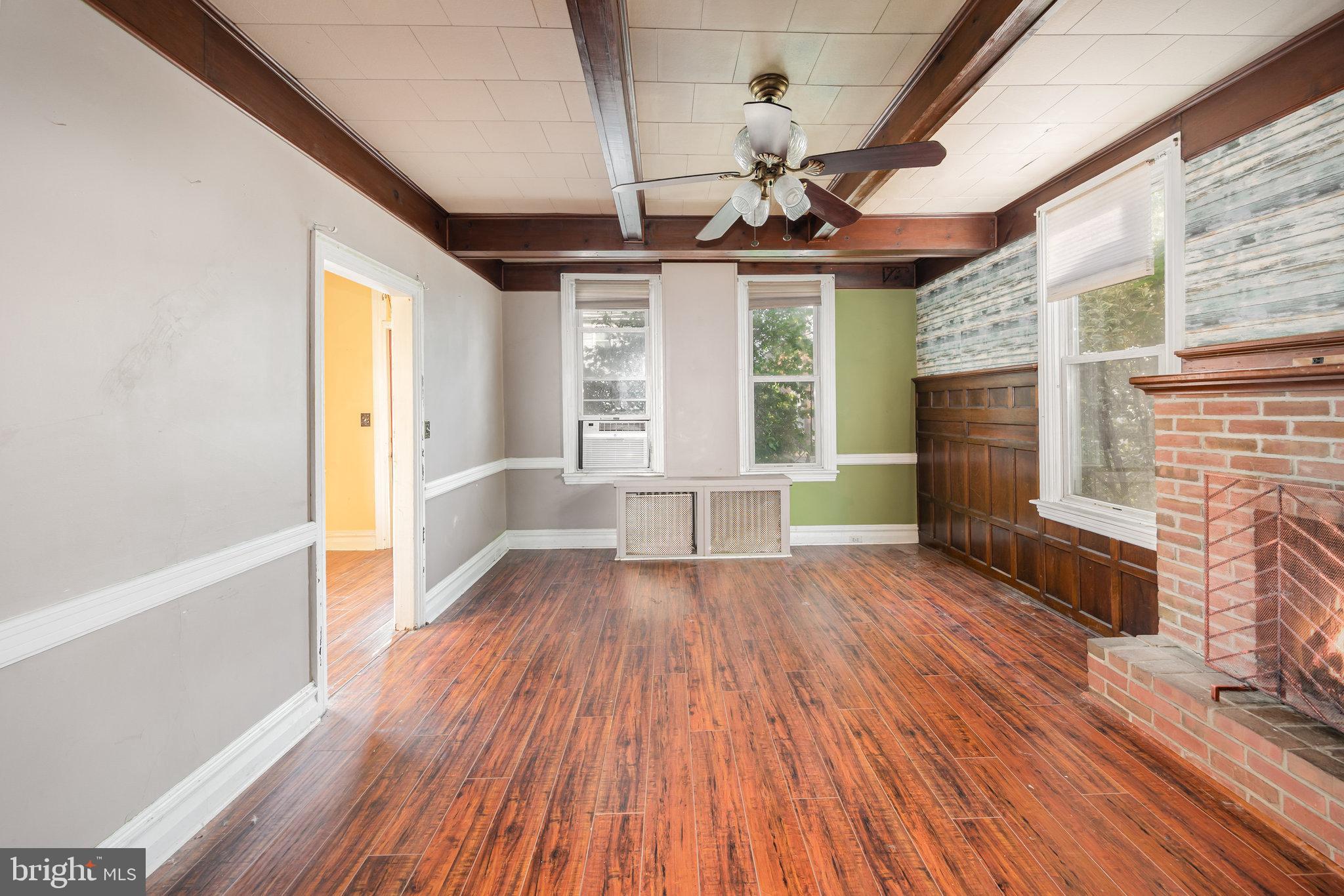 MIDDLETOWN - Residential