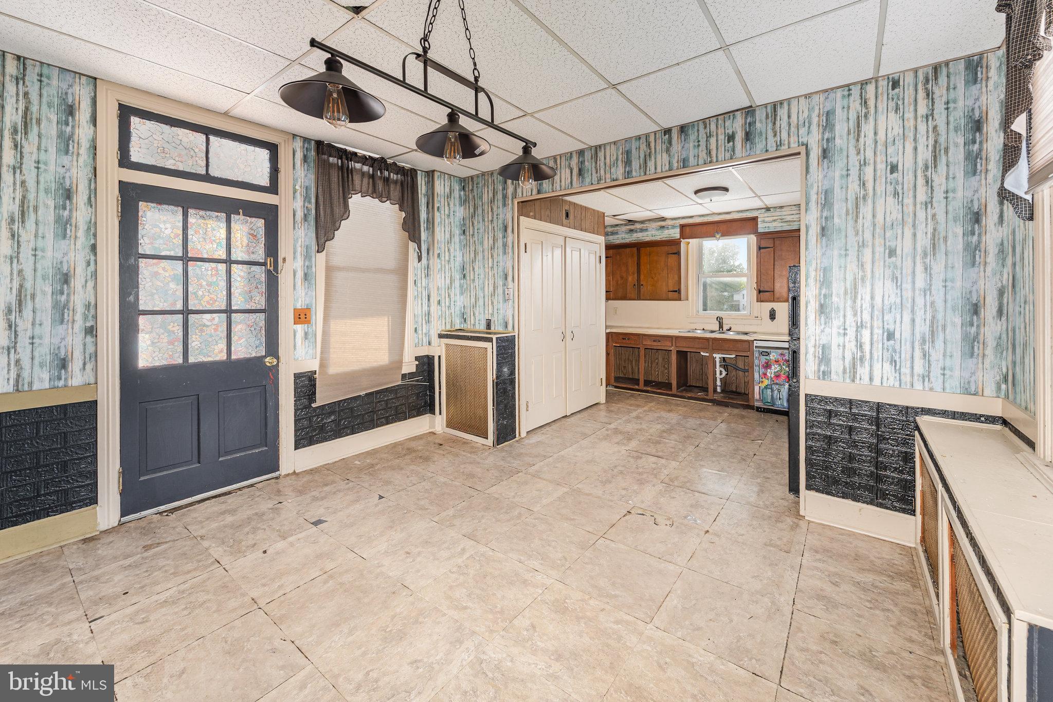 MIDDLETOWN - Residential