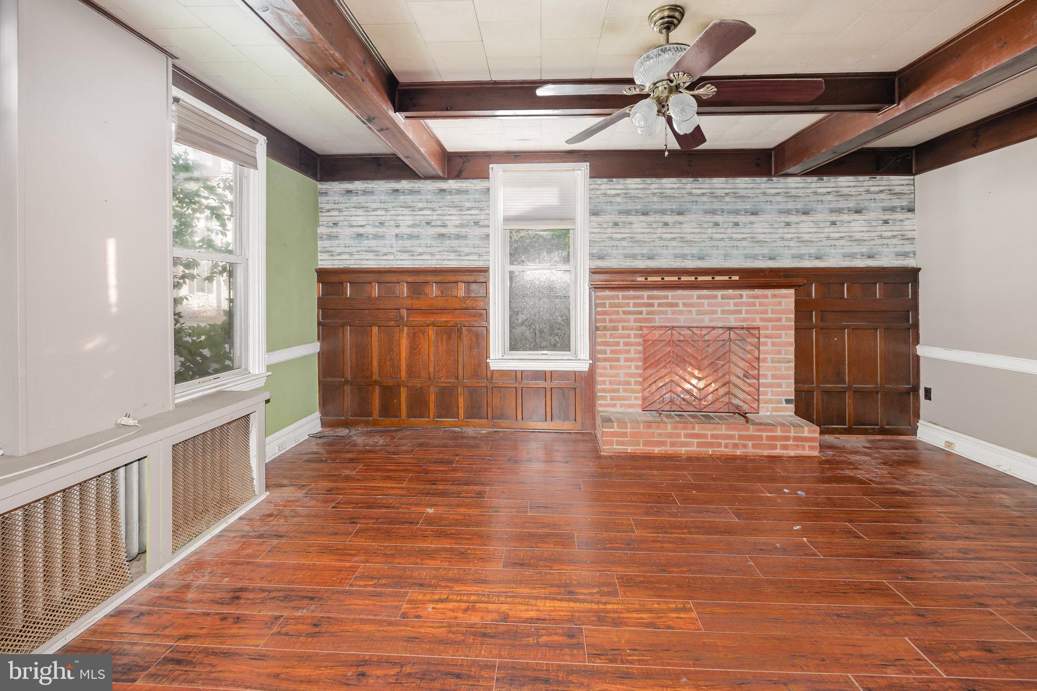 MIDDLETOWN - Residential