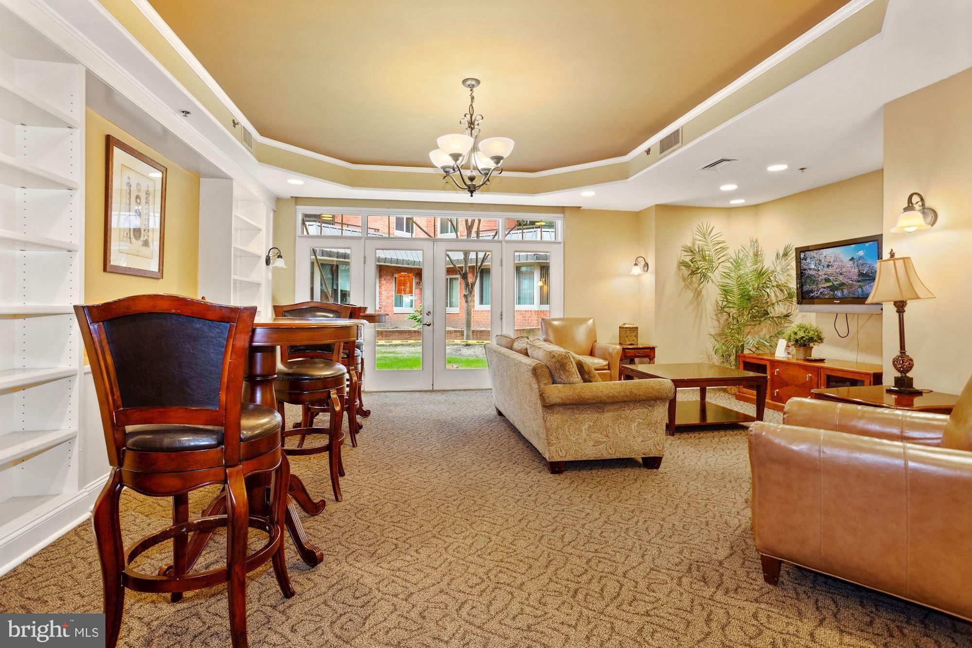 WESTVIEW AT BALLSTON METRO - Residential